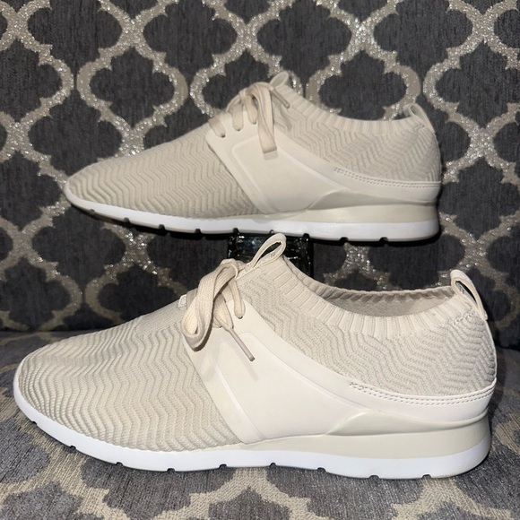 UGG Women’s Sneakers Size 10 - Picture 1 of 6